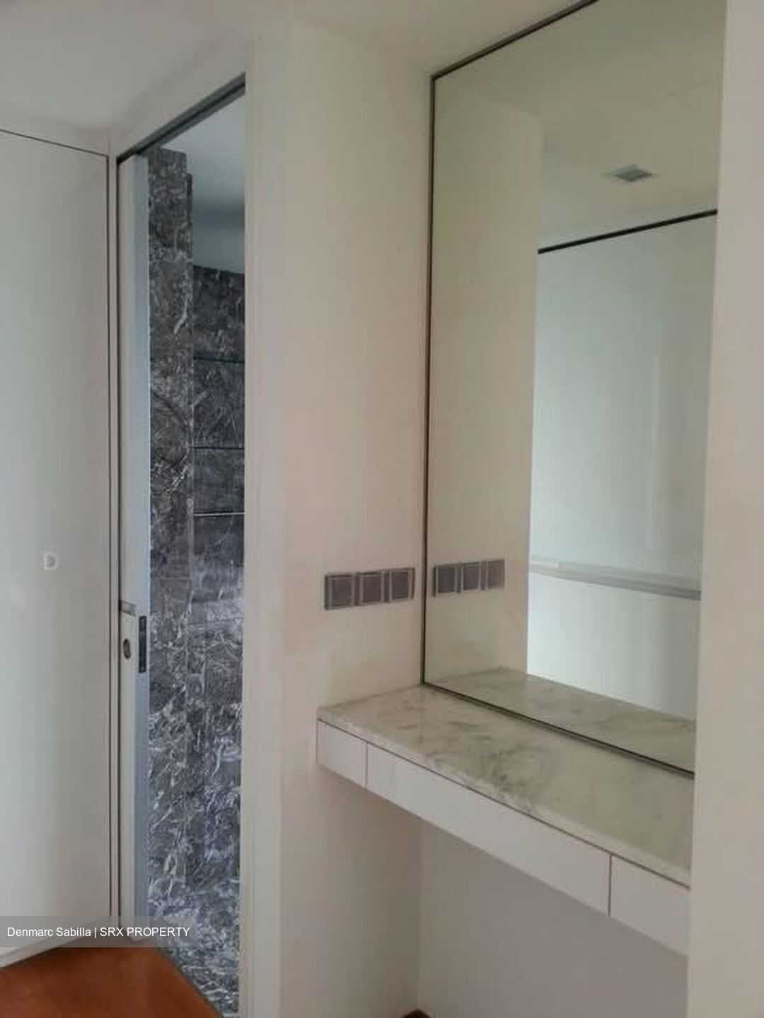 Suites @ Cairnhill (D9), Apartment #605871371